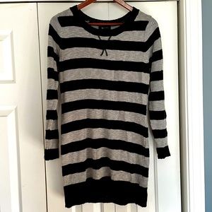 AB studio size Medium gray and black striped sweater